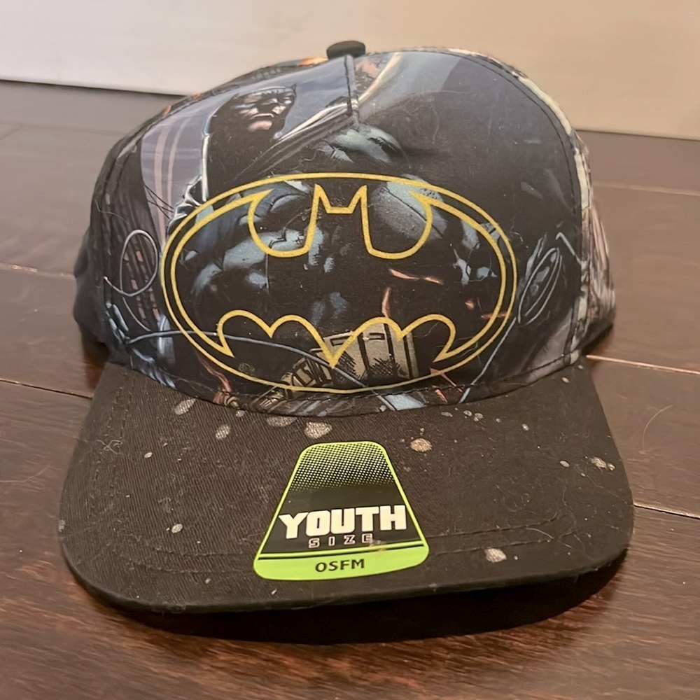 Batman youth hat NWT